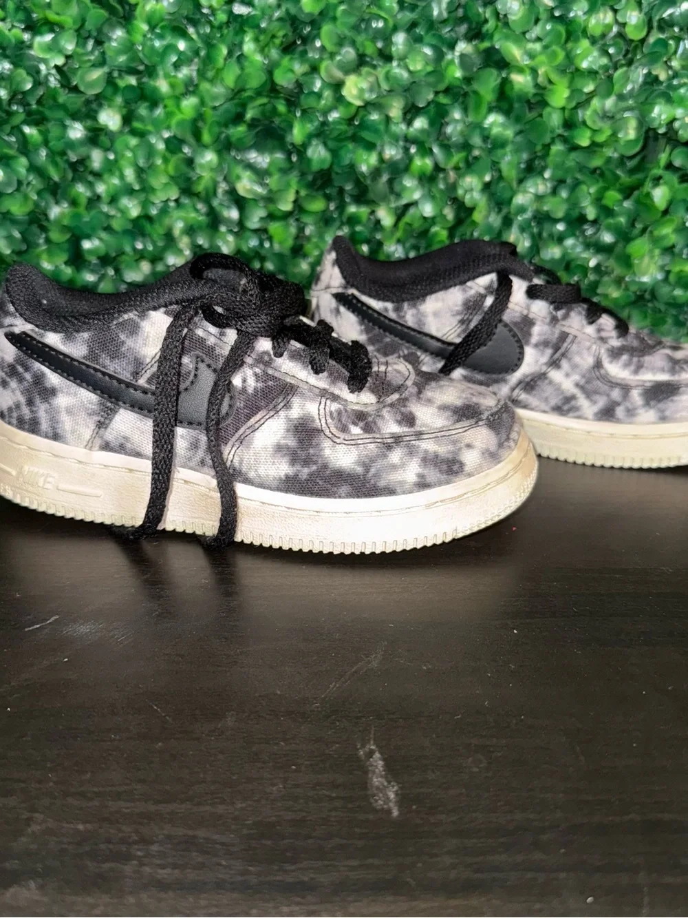 Nike Air Force 1 Low Kids' Tie-Dye Low-Top Sneakers in Black and White